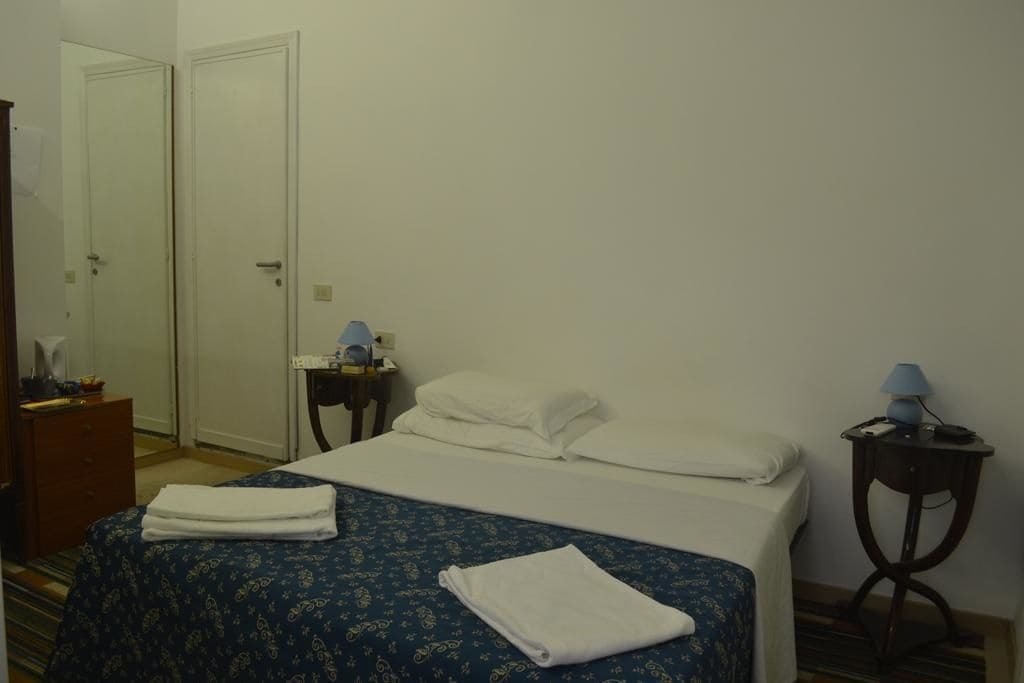 Domus Ferraro Hotel Рим Екстериор снимка