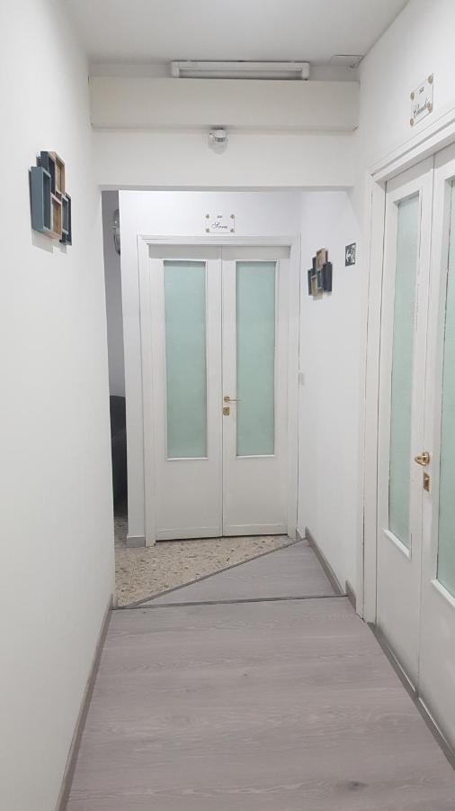 Domus Ferraro Hotel Рим Екстериор снимка