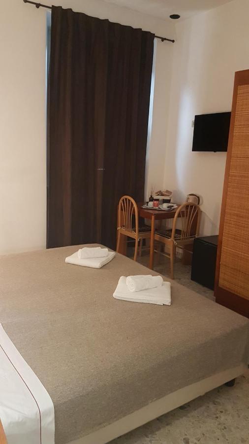 Domus Ferraro Hotel Рим Екстериор снимка
